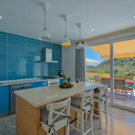 Toucano Peaceful With Nature View, Pool And Jacuzzi Kalkan